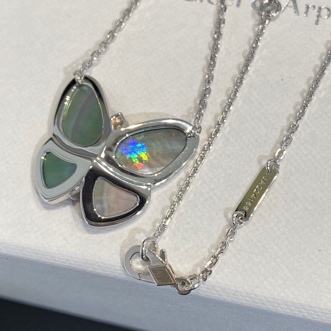 [Marin-Jewelry]LARGE BUTTERFLY SILVER PENDANT DIAMOND NECKLACE