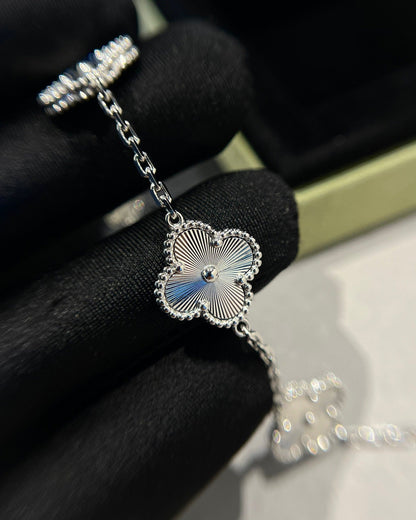 [Marin-Jewelry] CLOVER 5 MOTIF LASER BRACELET COLLECTION