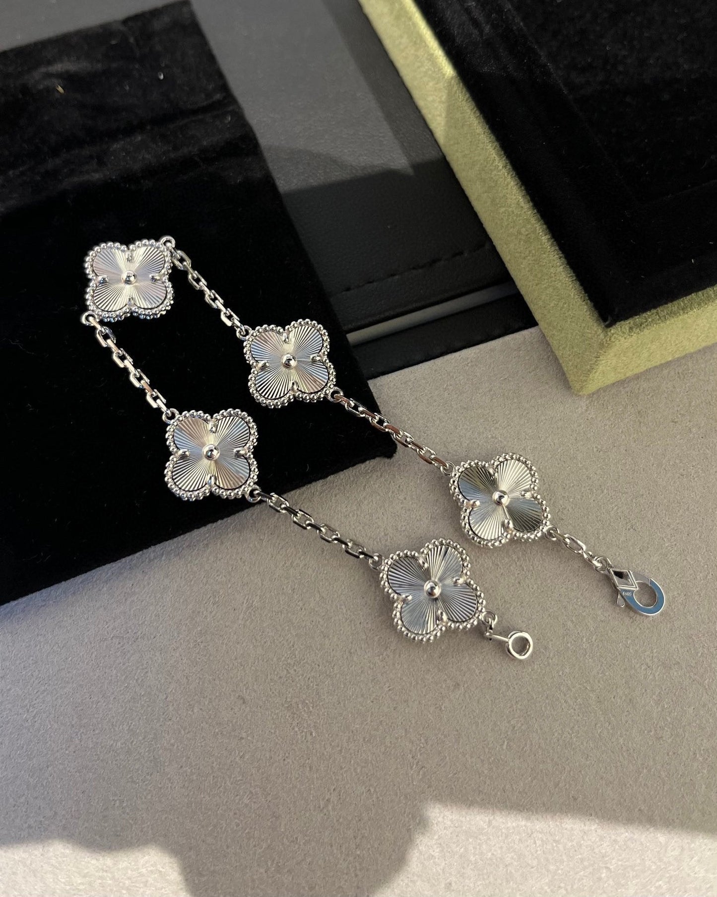 [Marin-Jewelry] CLOVER 5 MOTIF LASER BRACELET COLLECTION